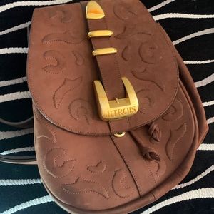 Back pack with one handle